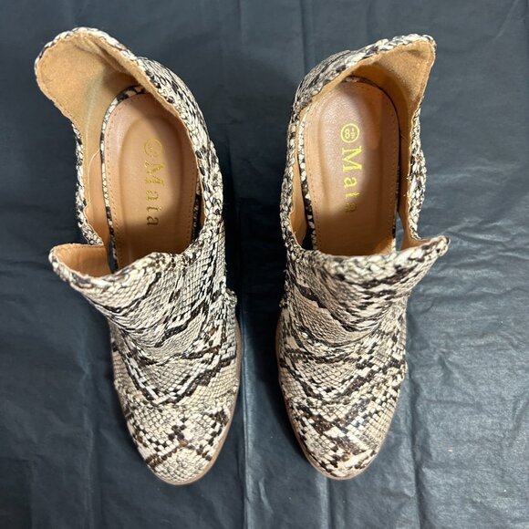 Mata Coffee Snake Viola-1 cut-out side chunky heel booties size 8.5 - Picture 2 of 8